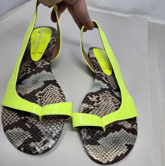 Jeffrey Campbell Womens Sandels Sz 8 Flats Sling Back Thong Toe Bright Yellow - Picture 7 of 12